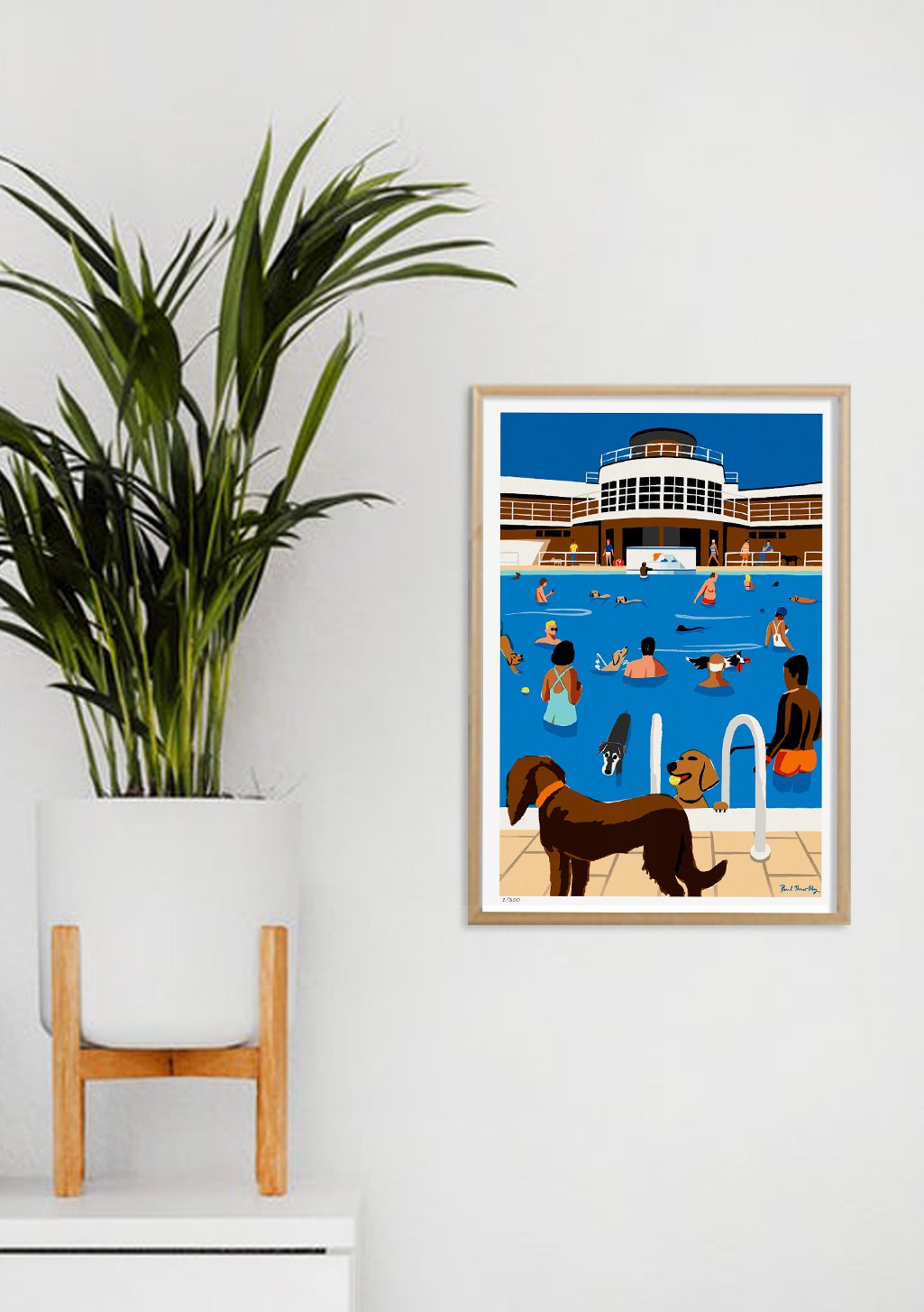Piscine animée avec chien, bateau, personnes, baignade