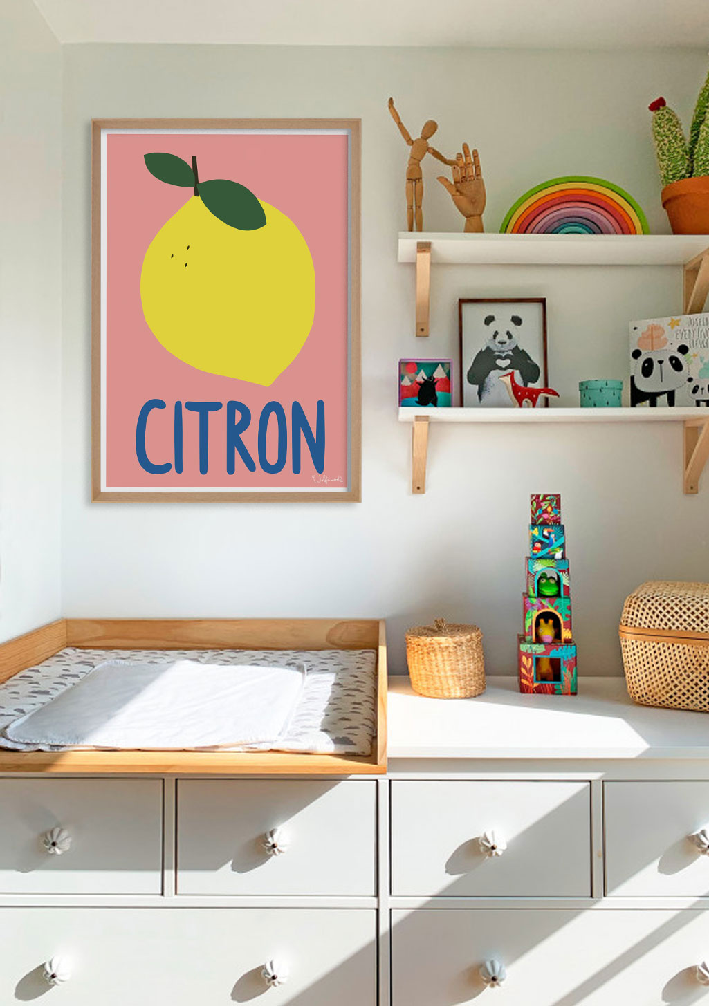 Citron jaune sur fond rose