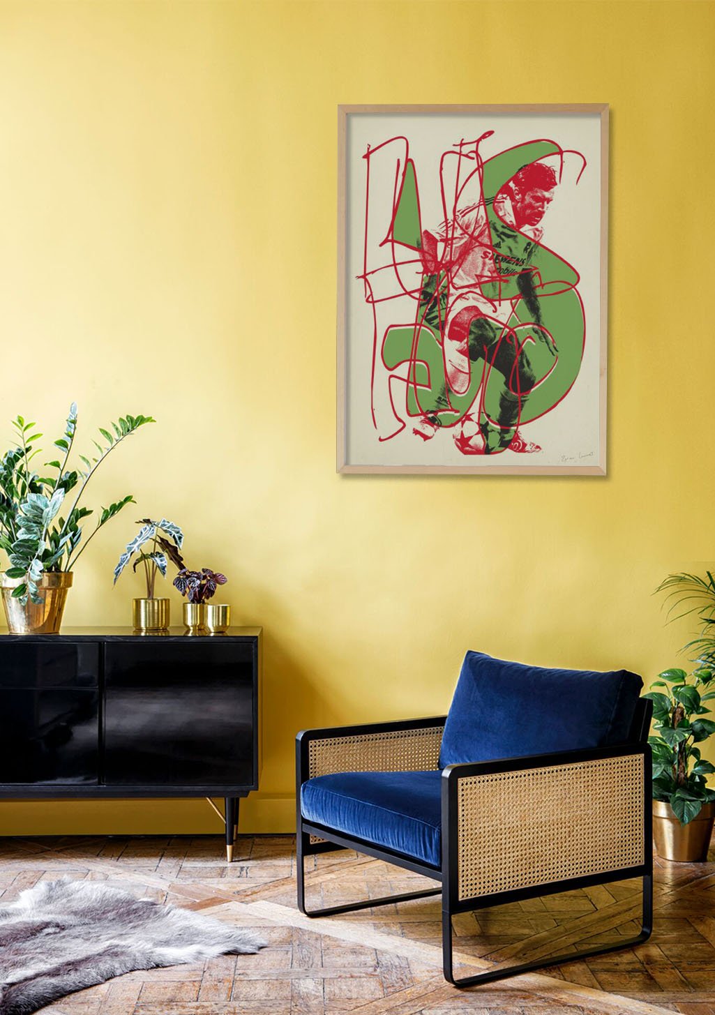 Art abstrait rouge et vert, figure stylisée, fond blanc