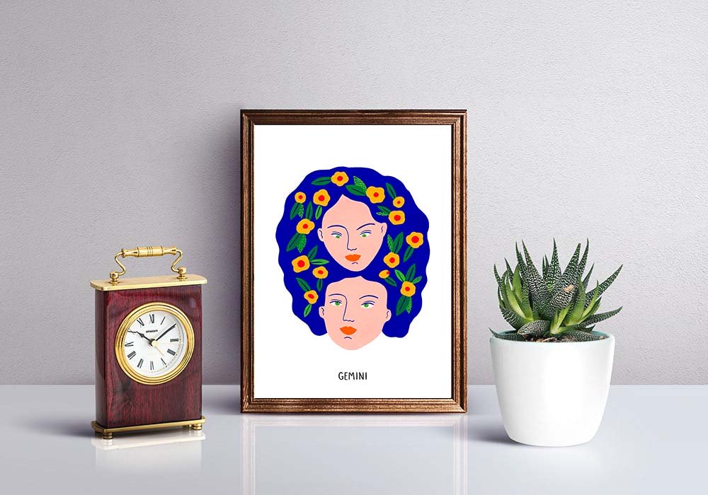 Femme bleue cheveux fleurs portrait Gemini