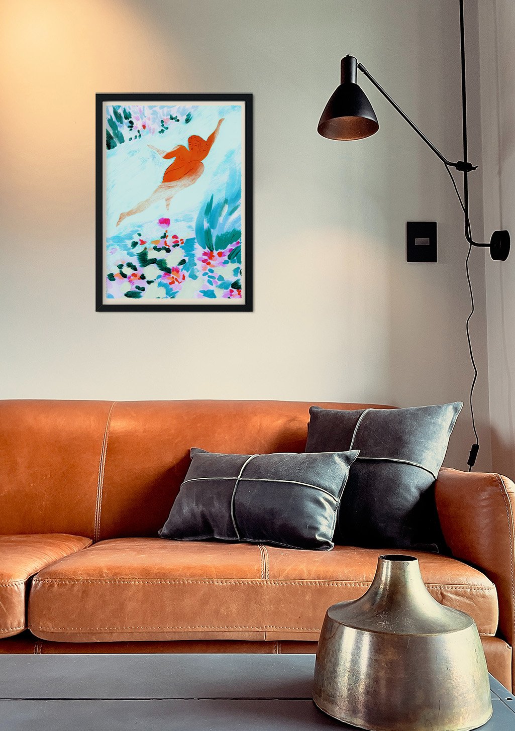 Poster abstrait avec une figure orange et des fleurs colorées