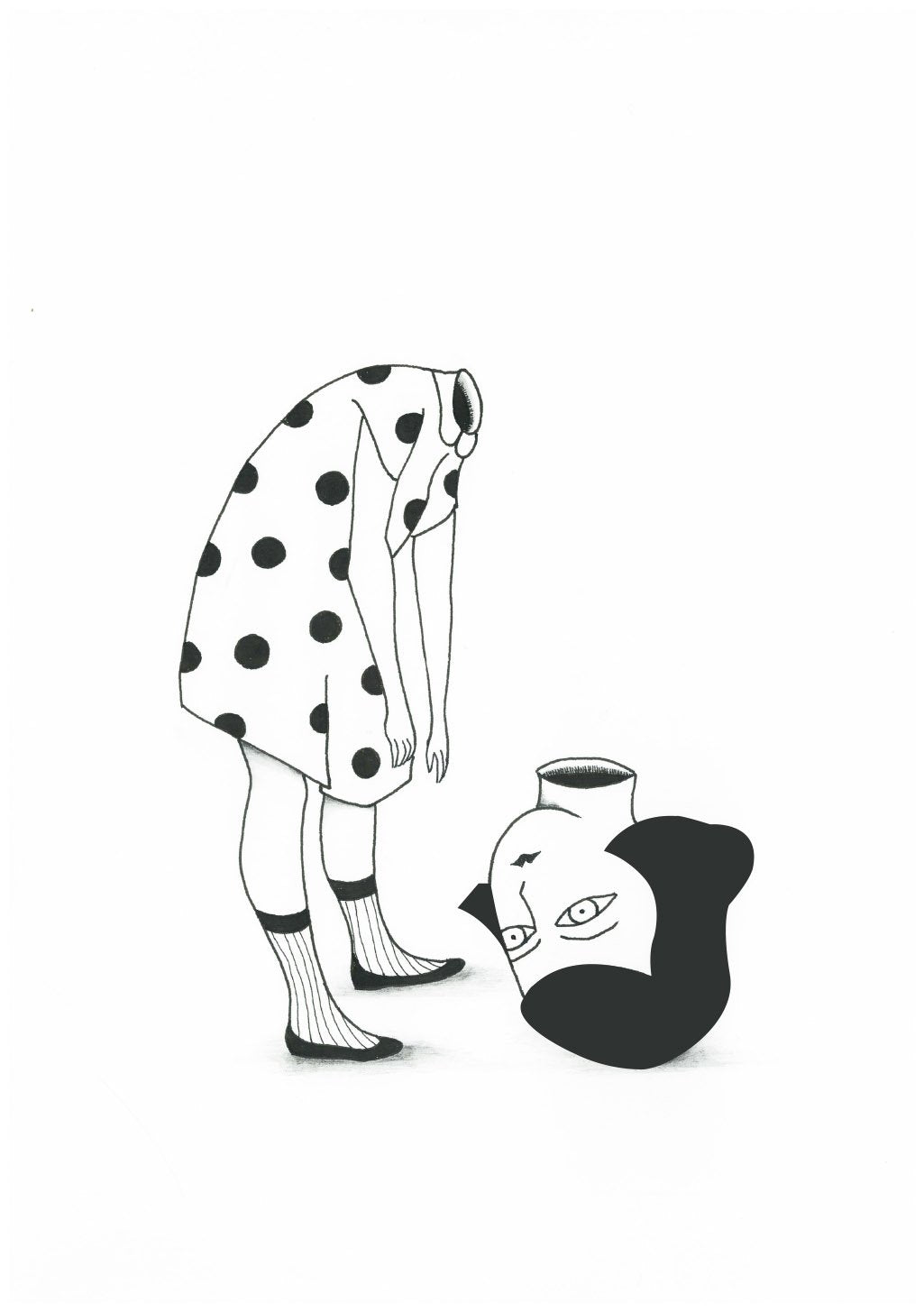 Personnage penché, pot avec visage, motif pois, expression faciale joyeuse