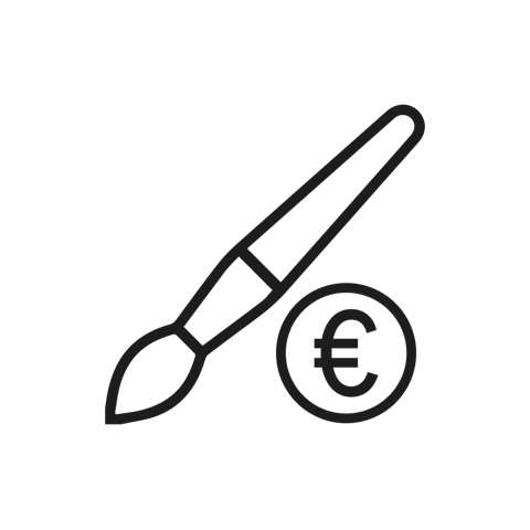 Pinceau et pièce de monnaie sur fond noir
