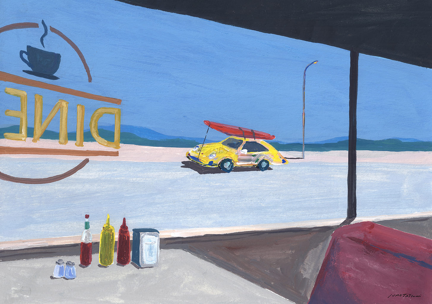 Voiture jaune avec planche de surf