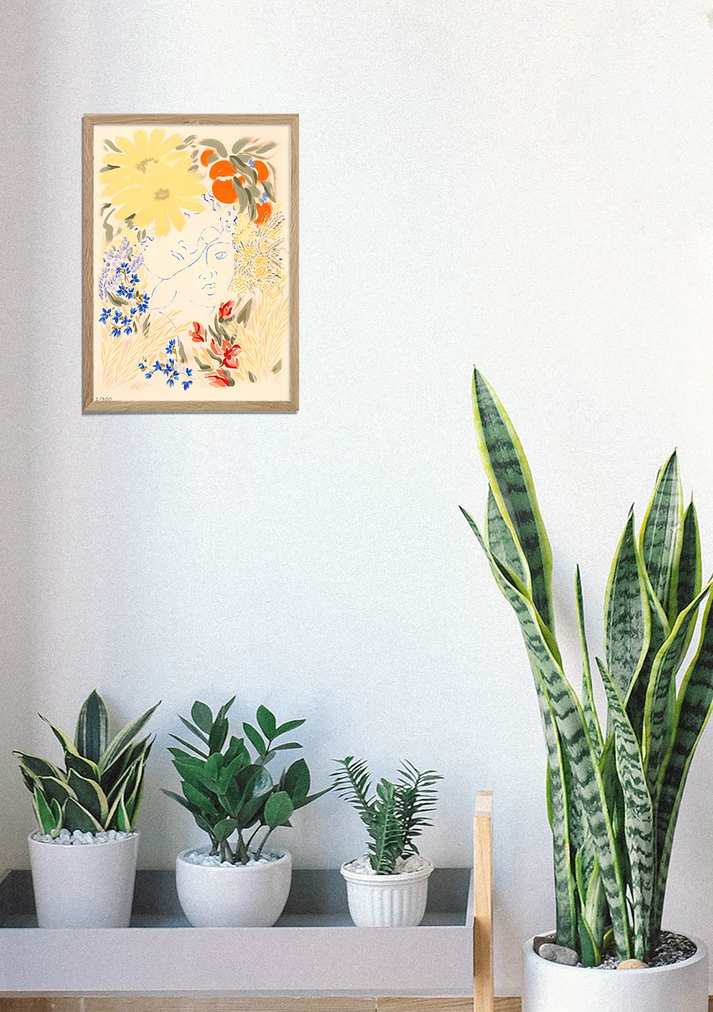 Fleur jaune, orange, bleu, rouge, nature morte