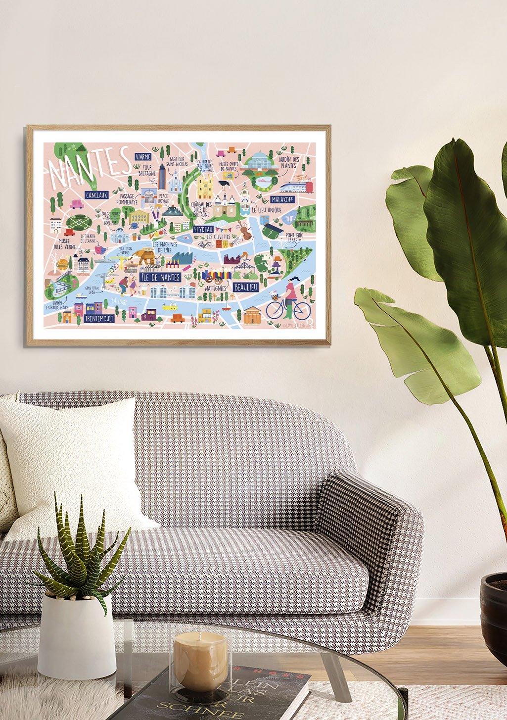 Carte colorée de Nantes avec des illustrations