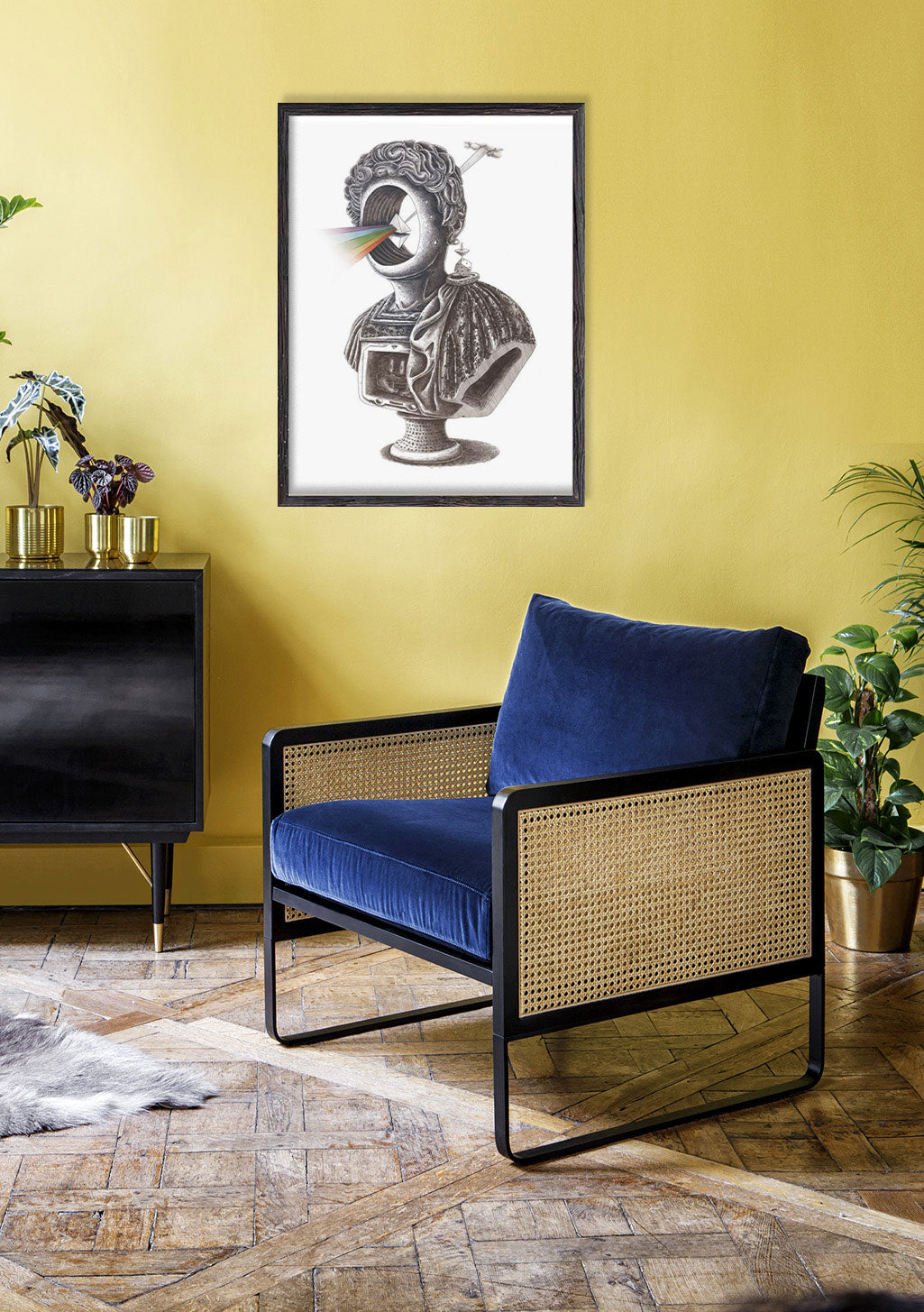 Buste de femme avec oiseau