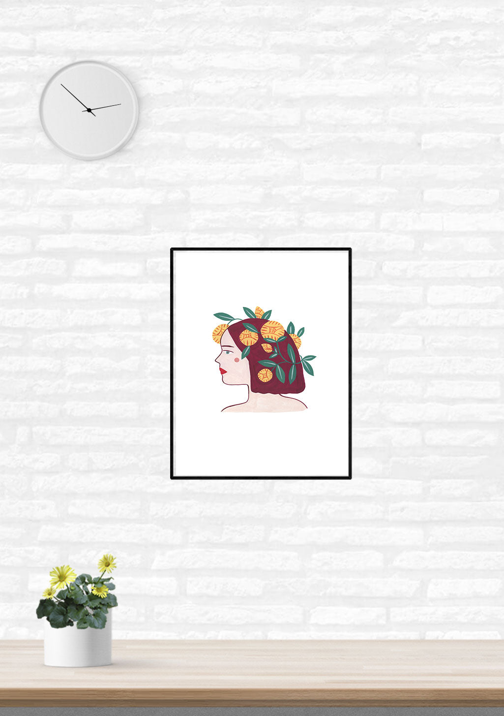 Femme avec couronne de fruits stylisée