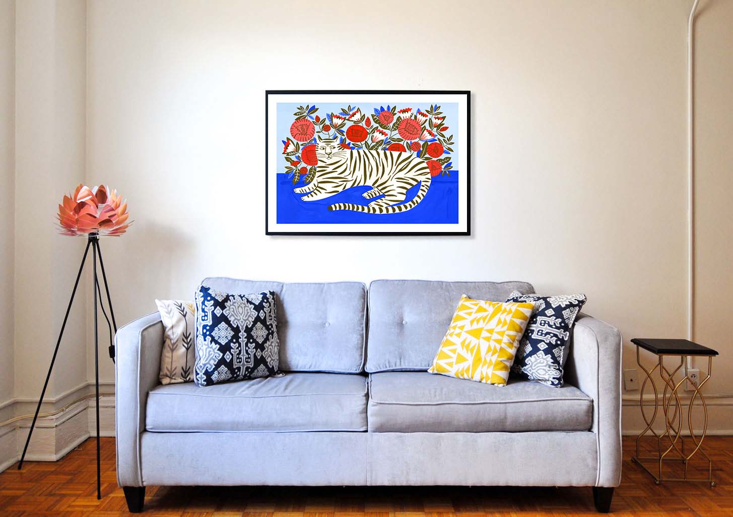 Tigre bleu et rouge fleurs