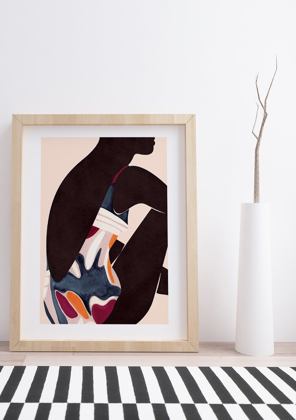 Silhouette abstraite colorée, forme humaine, couleurs vives, cadre en bois