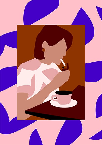 Femme fumant cigarette, buvant café, fond abstrait violet et rose