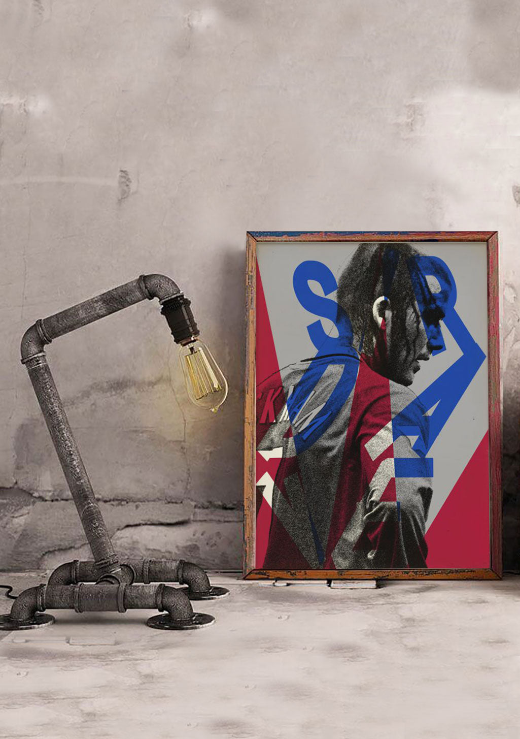 Homme stylisé, texte bleu et rouge, fond géométrique