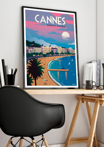 Plage de Cannes, Riviera française, coucher de soleil, bâtiments, palmier, bateau, mer, lune