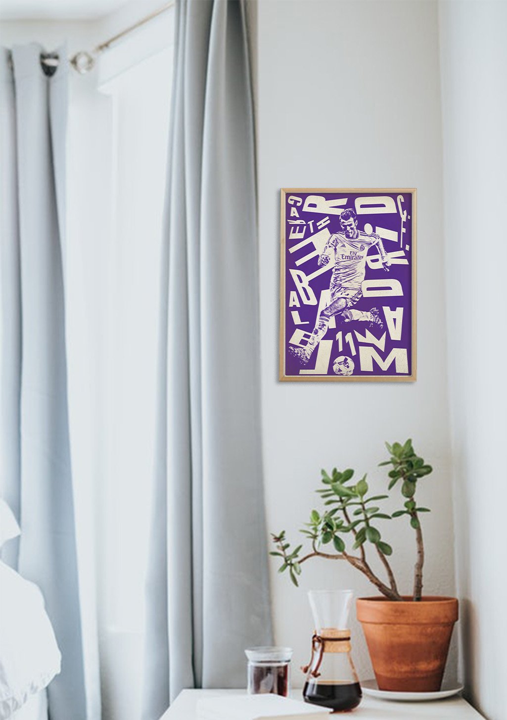 Poster violet football joueur texte