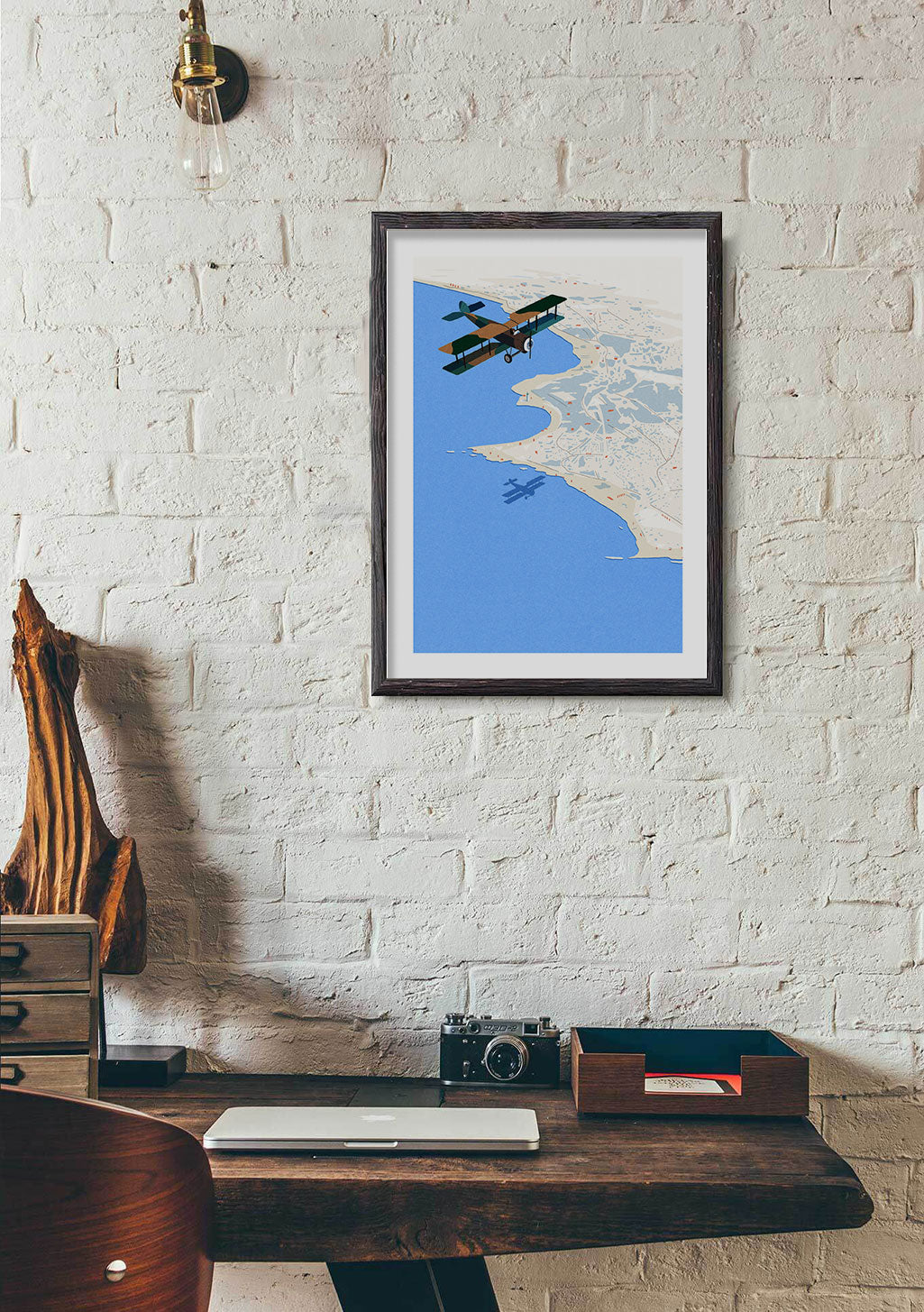 Avion survolant carte géographique