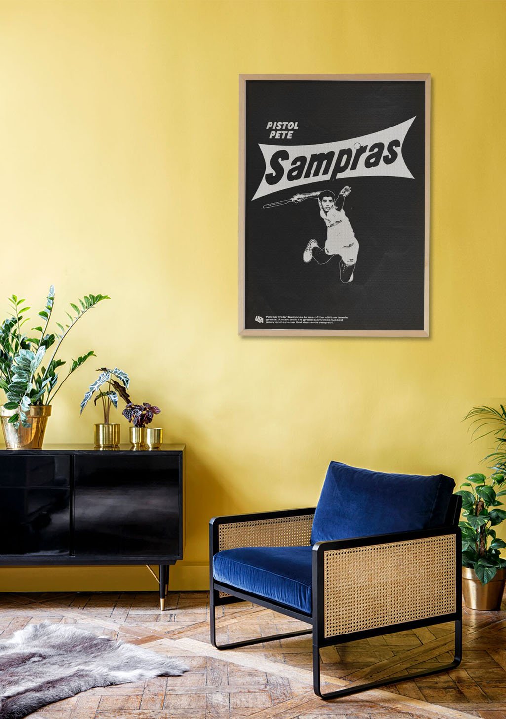 Poster noir et blanc, homme tirant avec un pistolet, texte "Pistol Pete Sampras"