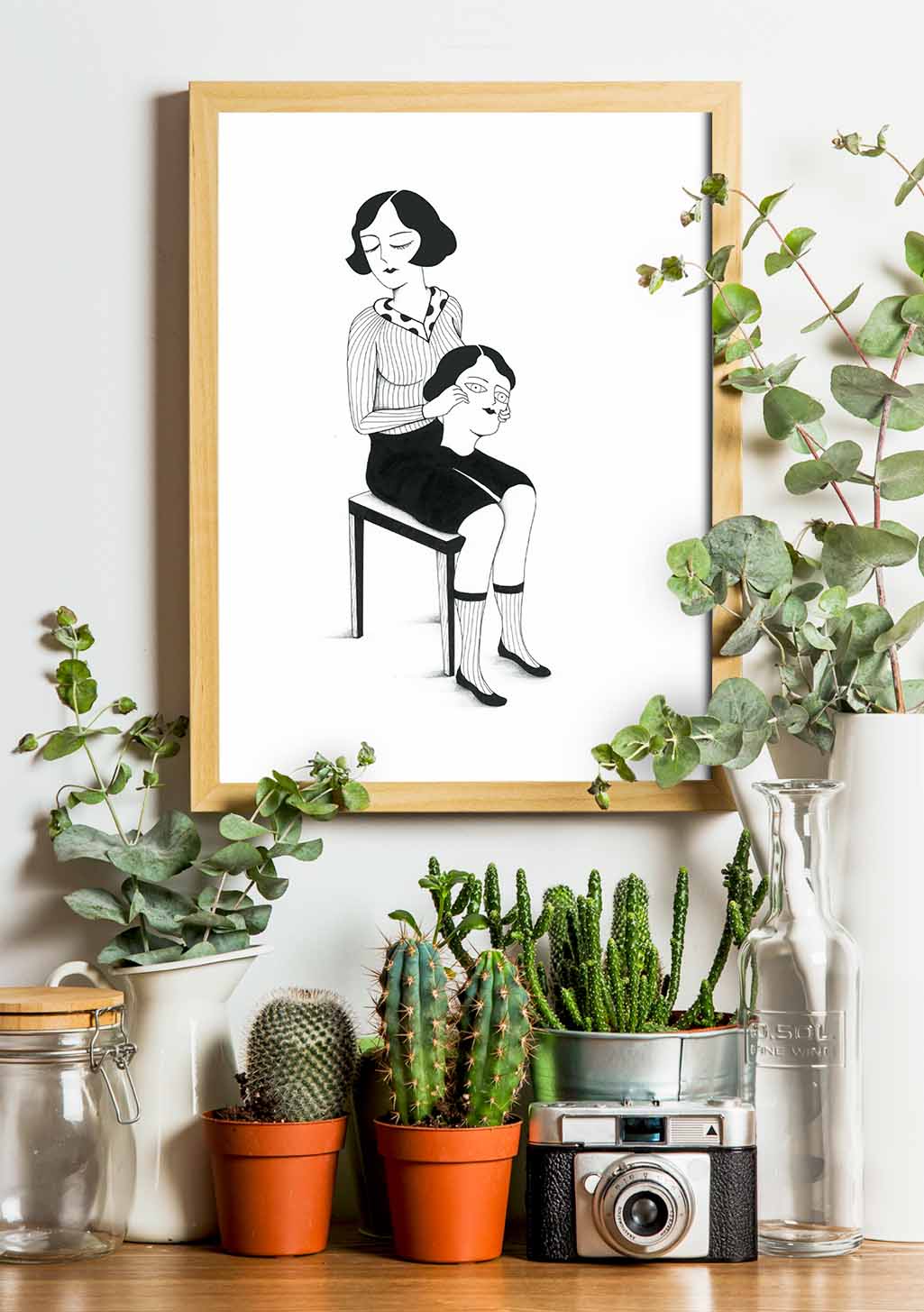 Femme et enfant, illustration en noir et blanc
