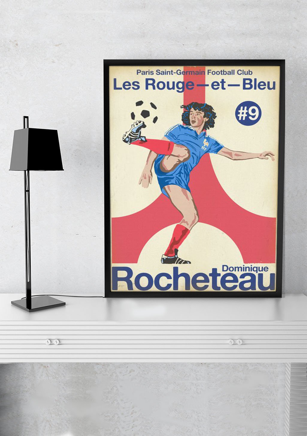 Poster de football Paris Saint-Germain, joueur dominant, rouge et bleu, numéro 9, Rocheteau