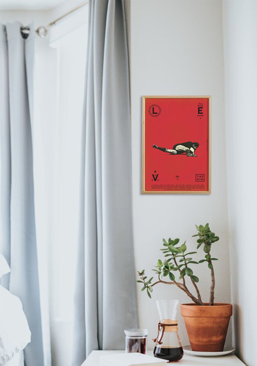 Poster rouge avec une personne rampant, texte et symboles