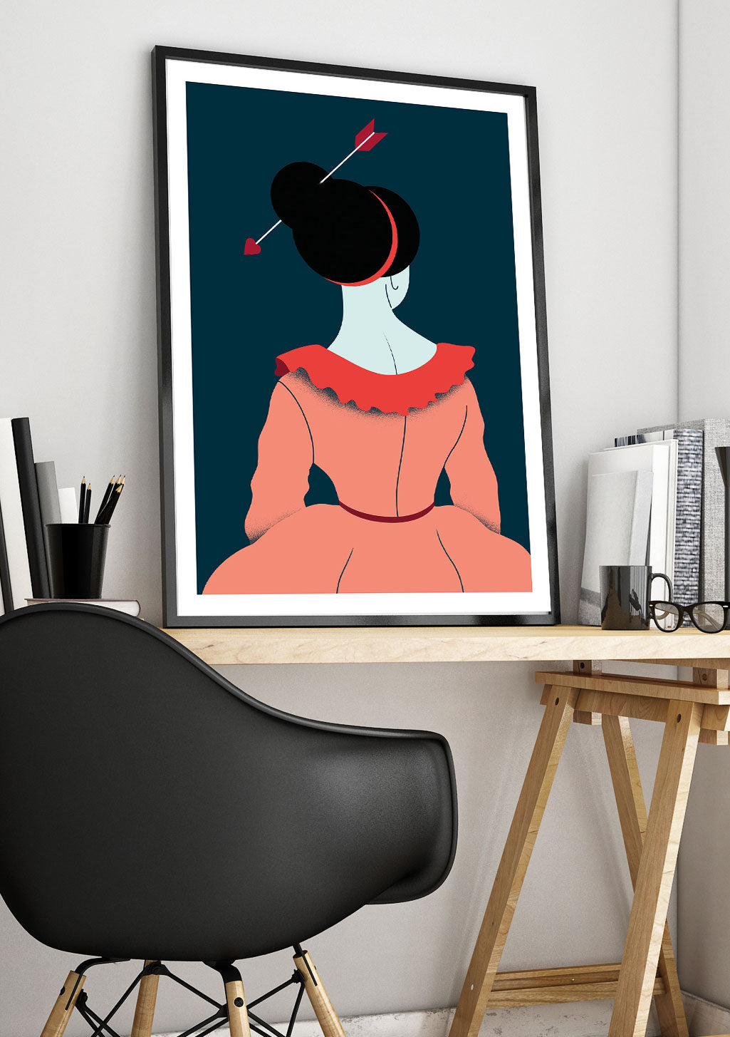 Femme en robe rose avec chapeau et flèche