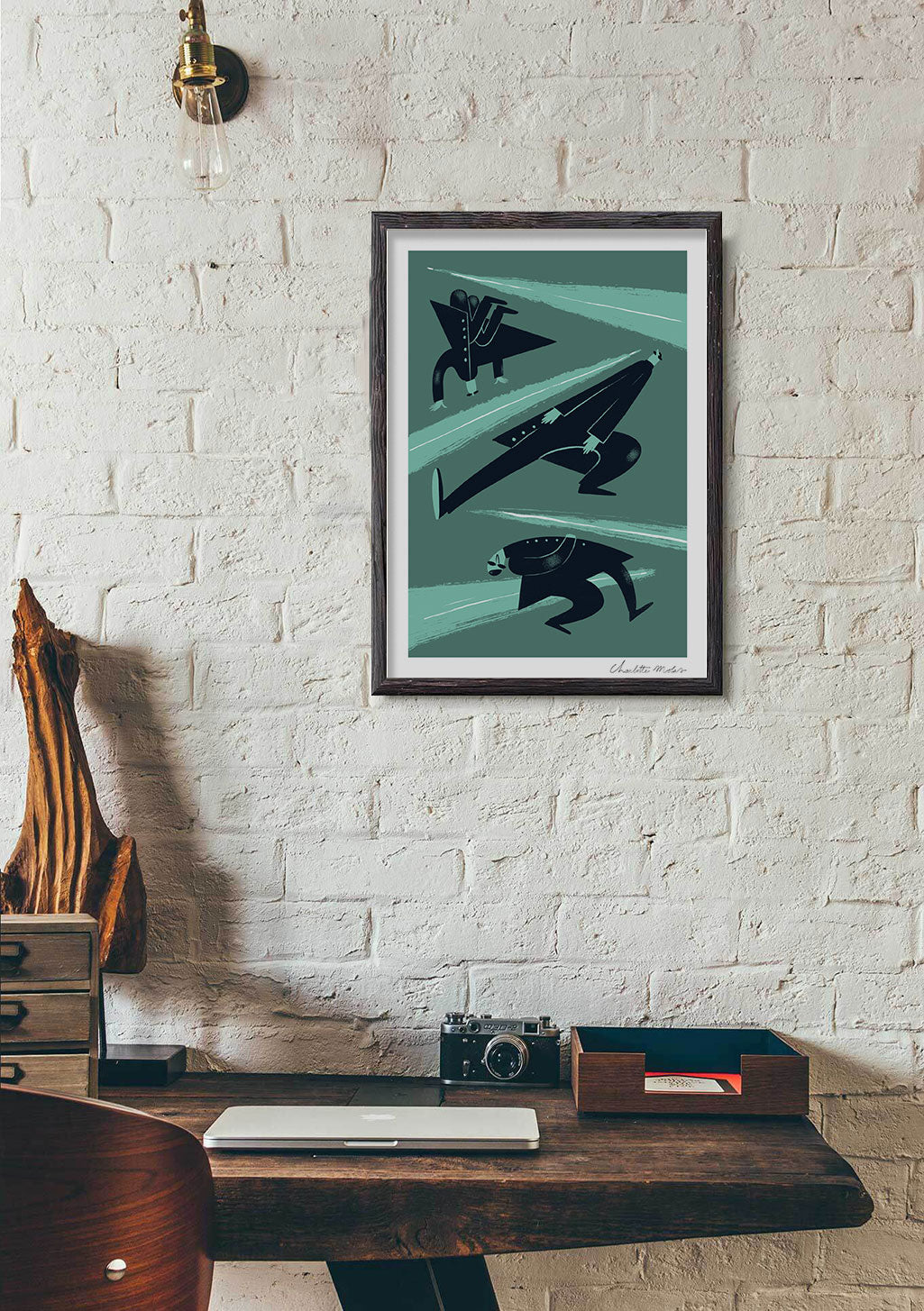 Art abstrait, formes noires, fond vert, cadre en bois