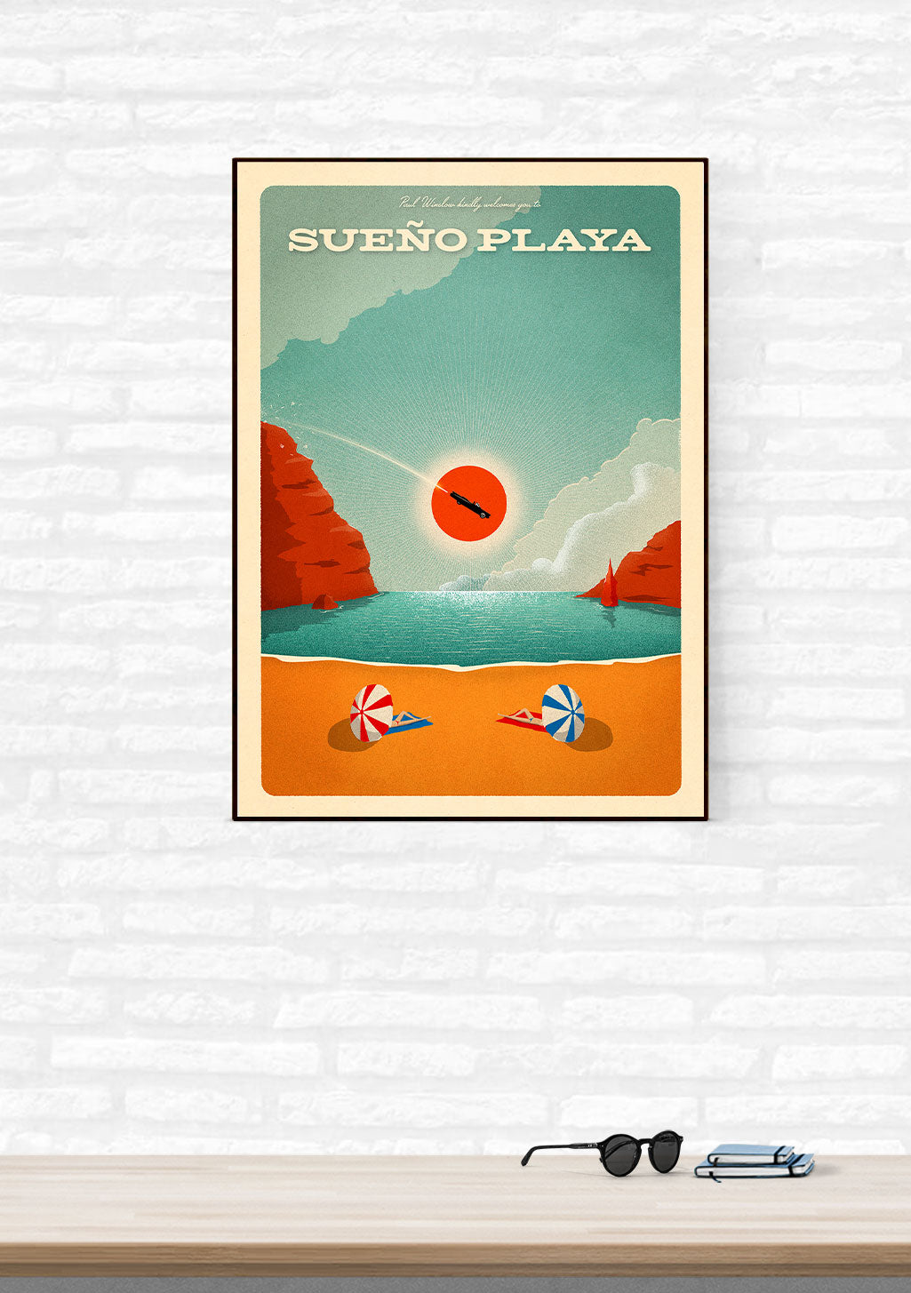 Plage, soleil couchant, parasols, plage de sable, coucher de soleil