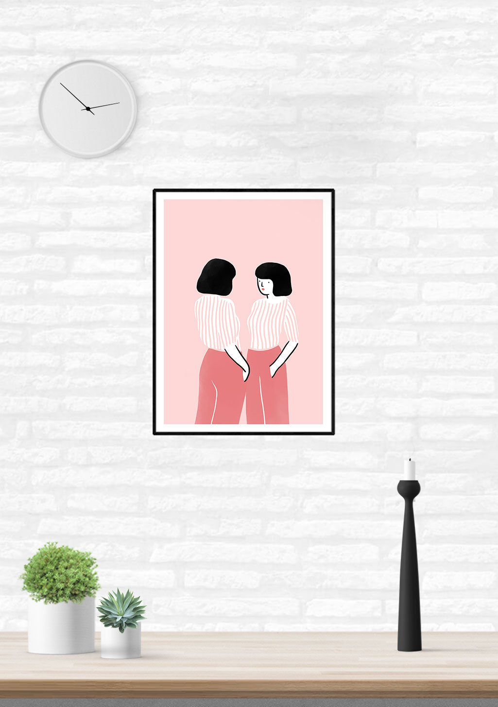 Deux femmes debout ensemble, illustration stylisée